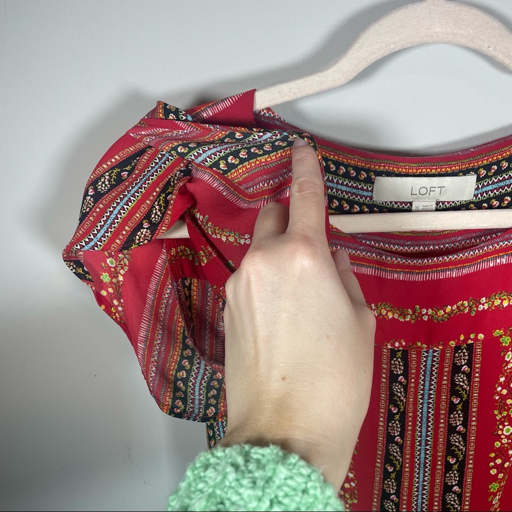 LOFT red patterned blouse - Picture 3 of 8